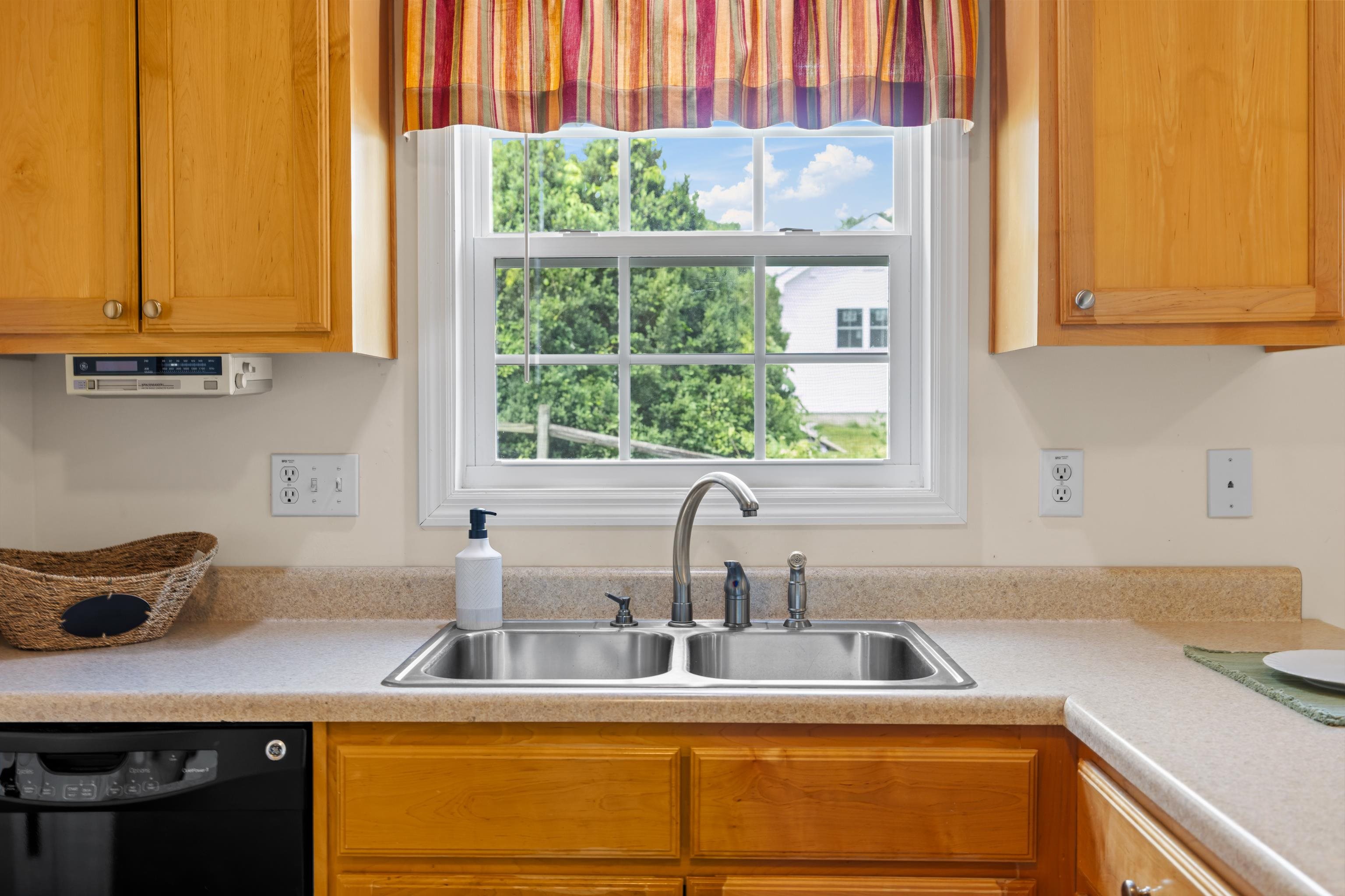 210 WALKER ST, LEXINGTON, Virginia 24450, 3 Bedrooms Bedrooms, ,2 BathroomsBathrooms,Residential,210 WALKER ST,678568 MLS # 678568 210 WALKER ST, LEXINGTON, Virginia 24450, 3 Bedrooms Bedrooms, ,2 BathroomsBathrooms,Residential,210 WALKER ST,678568 MLS # 678568