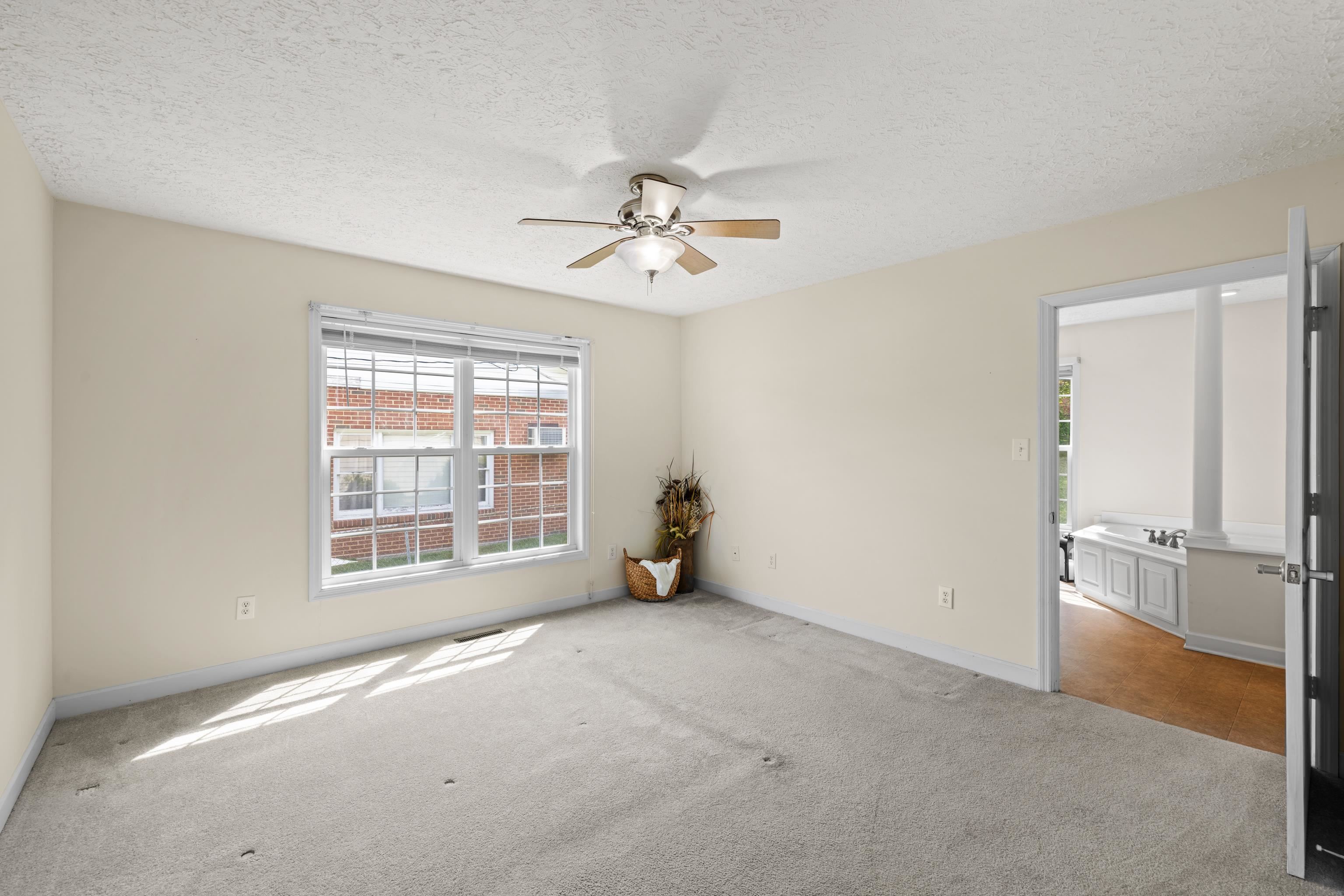 210 WALKER ST, LEXINGTON, Virginia 24450, 3 Bedrooms Bedrooms, ,2 BathroomsBathrooms,Residential,210 WALKER ST,678568 MLS # 678568 210 WALKER ST, LEXINGTON, Virginia 24450, 3 Bedrooms Bedrooms, ,2 BathroomsBathrooms,Residential,210 WALKER ST,678568 MLS # 678568