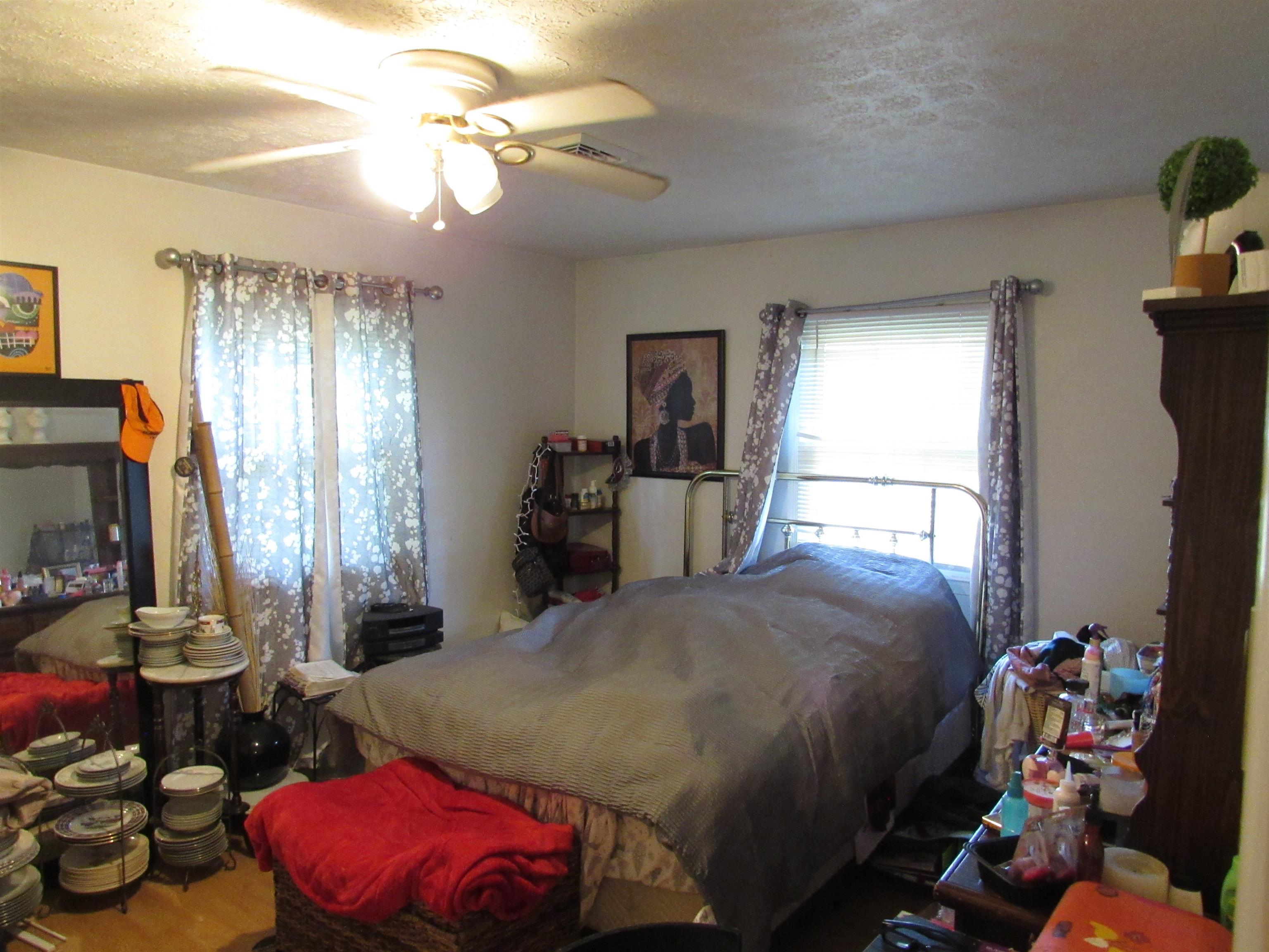 316 SPRUCE ST, WAYNESBORO, Virginia 22980, 4 Bedrooms Bedrooms, ,3 BathroomsBathrooms,Residential,316 SPRUCE ST,678577 MLS # 678577 316 SPRUCE ST, WAYNESBORO, Virginia 22980, 4 Bedrooms Bedrooms, ,3 BathroomsBathrooms,Residential,316 SPRUCE ST,678577 MLS # 678577