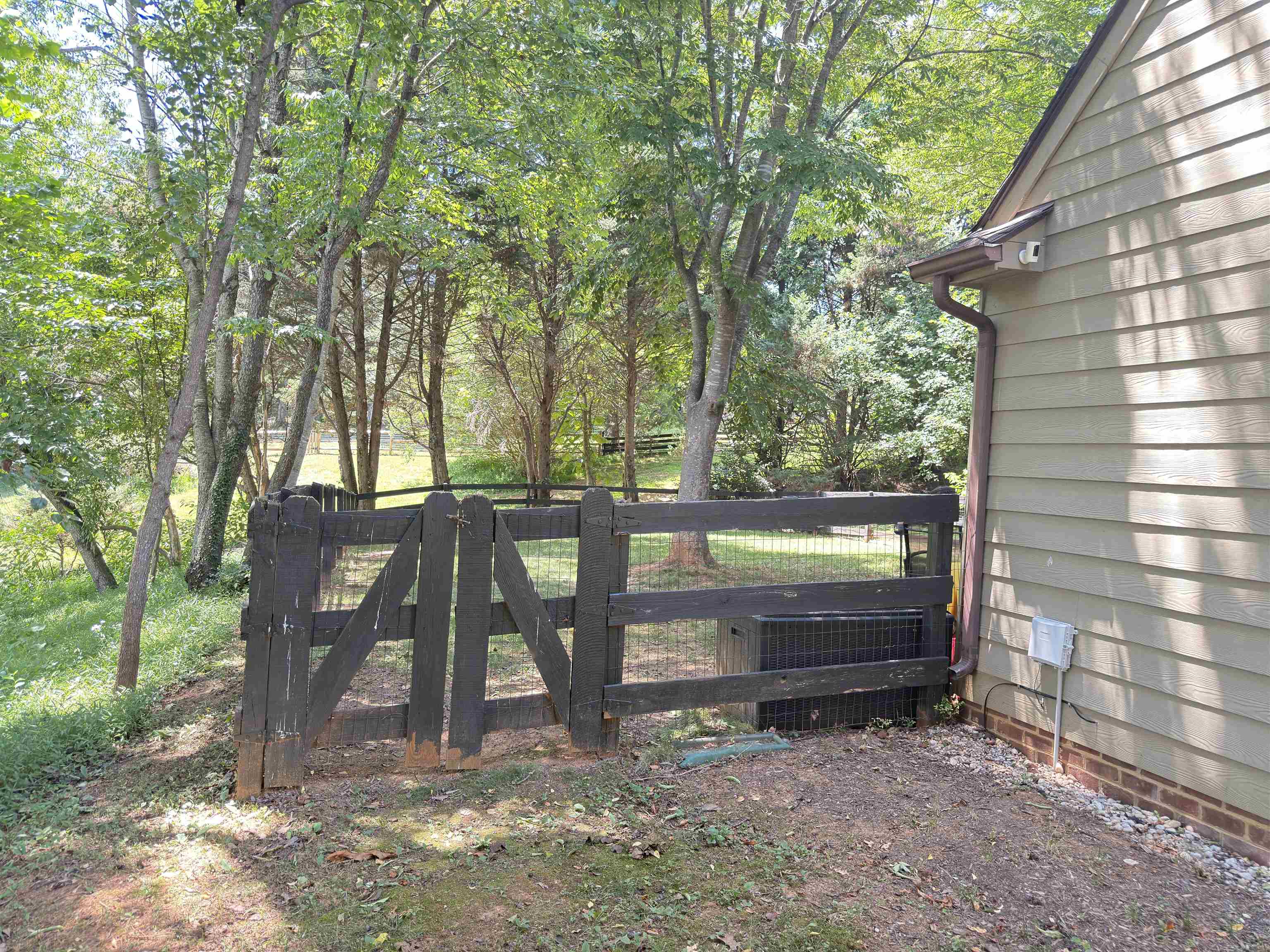 1102 AMBER RIDGE RD, CHARLOTTESVILLE, Virginia 22901, 2 Bedrooms Bedrooms, ,2 BathroomsBathrooms,Residential,1102 AMBER RIDGE RD,678578 MLS # 678578 1102 AMBER RIDGE RD, CHARLOTTESVILLE, Virginia 22901, 2 Bedrooms Bedrooms, ,2 BathroomsBathrooms,Residential,1102 AMBER RIDGE RD,678578 MLS # 678578