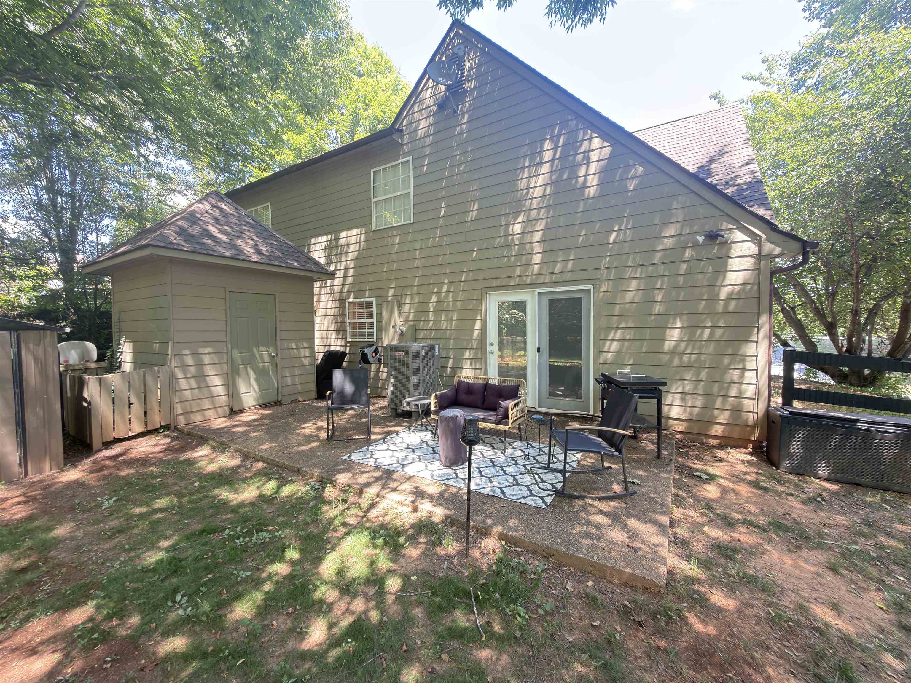 1102 AMBER RIDGE RD, CHARLOTTESVILLE, Virginia 22901, 2 Bedrooms Bedrooms, ,2 BathroomsBathrooms,Residential,1102 AMBER RIDGE RD,678578 MLS # 678578 1102 AMBER RIDGE RD, CHARLOTTESVILLE, Virginia 22901, 2 Bedrooms Bedrooms, ,2 BathroomsBathrooms,Residential,1102 AMBER RIDGE RD,678578 MLS # 678578