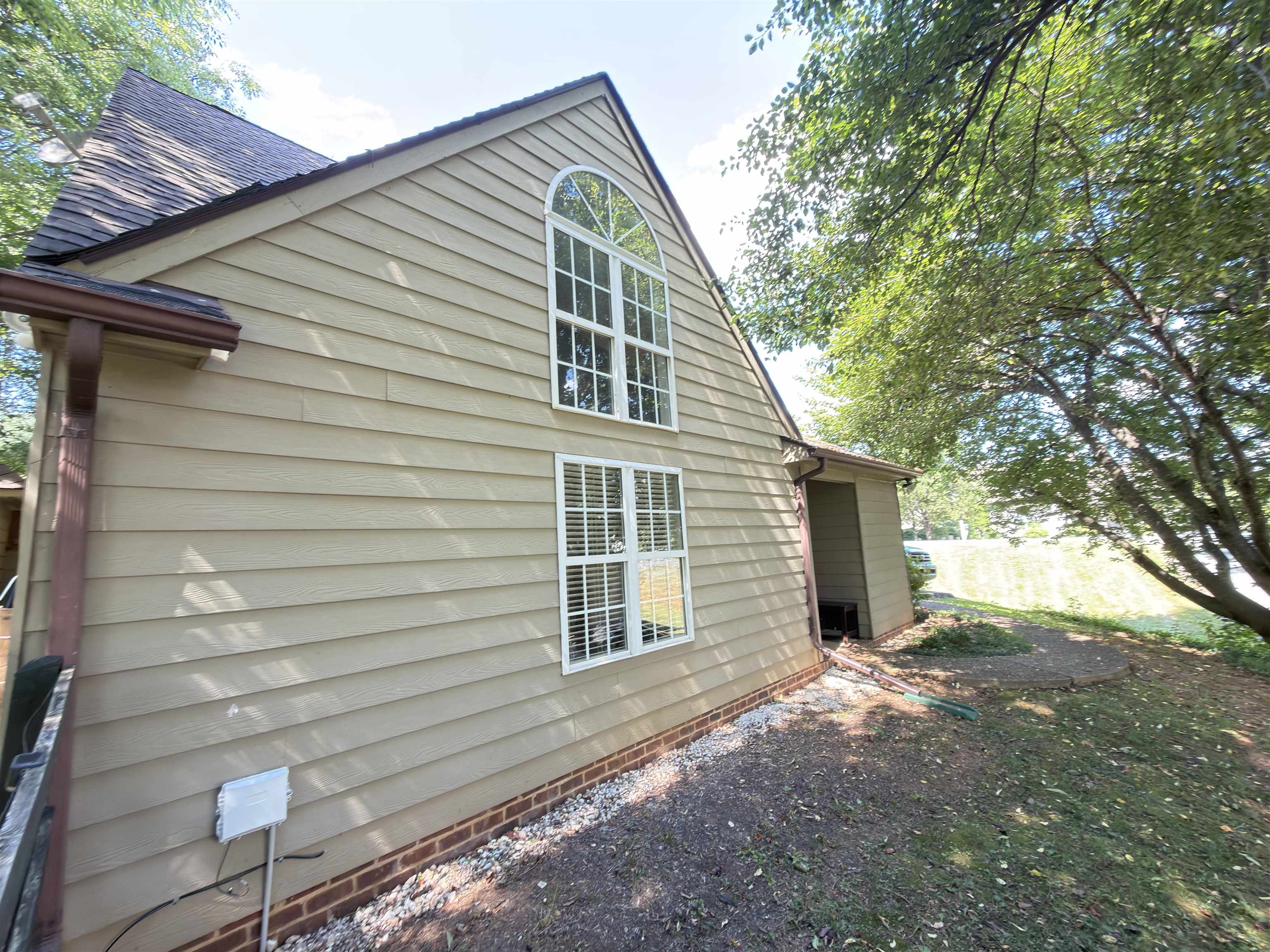 1102 AMBER RIDGE RD, CHARLOTTESVILLE, Virginia 22901, 2 Bedrooms Bedrooms, ,2 BathroomsBathrooms,Residential,1102 AMBER RIDGE RD,678578 MLS # 678578 1102 AMBER RIDGE RD, CHARLOTTESVILLE, Virginia 22901, 2 Bedrooms Bedrooms, ,2 BathroomsBathrooms,Residential,1102 AMBER RIDGE RD,678578 MLS # 678578