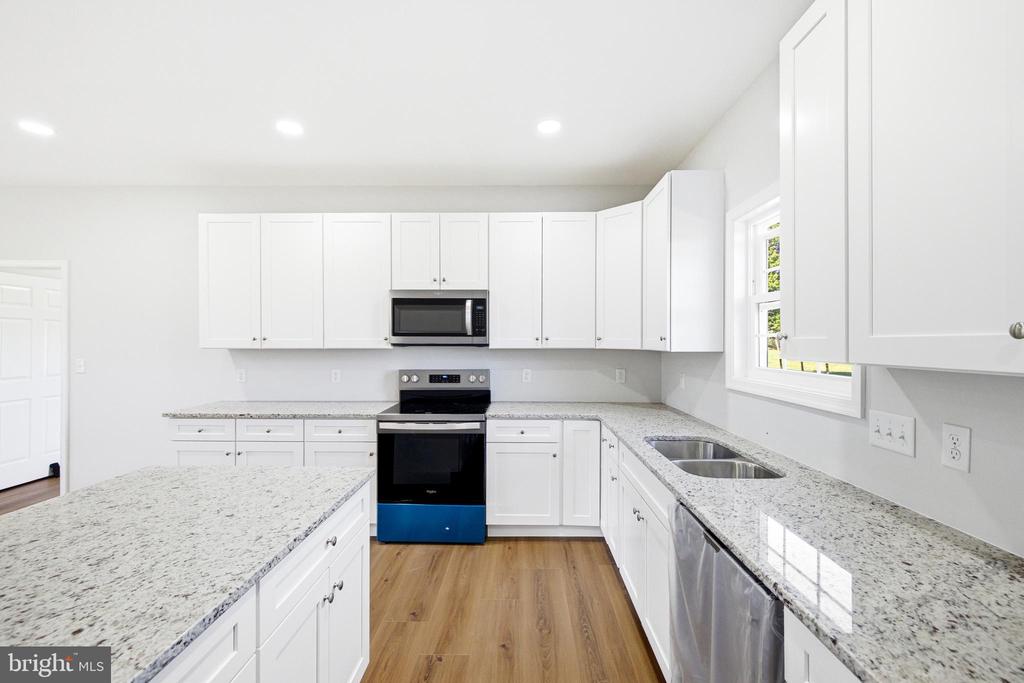 131 DEERFIELD ESTATES DR, STANLEY, Virginia 22851, 3 Bedrooms Bedrooms, ,2 BathroomsBathrooms,Residential,131 DEERFIELD ESTATES DR,VAPA2006502 MLS # VAPA2006502 131 DEERFIELD ESTATES DR, STANLEY, Virginia 22851, 3 Bedrooms Bedrooms, ,2 BathroomsBathrooms,Residential,131 DEERFIELD ESTATES DR,VAPA2006502 MLS # VAPA2006502