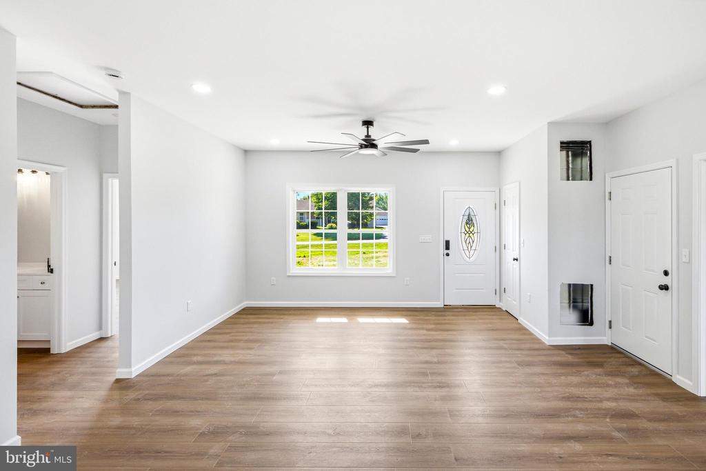131 DEERFIELD ESTATES DR, STANLEY, Virginia 22851, 3 Bedrooms Bedrooms, ,2 BathroomsBathrooms,Residential,131 DEERFIELD ESTATES DR,VAPA2006502 MLS # VAPA2006502 131 DEERFIELD ESTATES DR, STANLEY, Virginia 22851, 3 Bedrooms Bedrooms, ,2 BathroomsBathrooms,Residential,131 DEERFIELD ESTATES DR,VAPA2006502 MLS # VAPA2006502