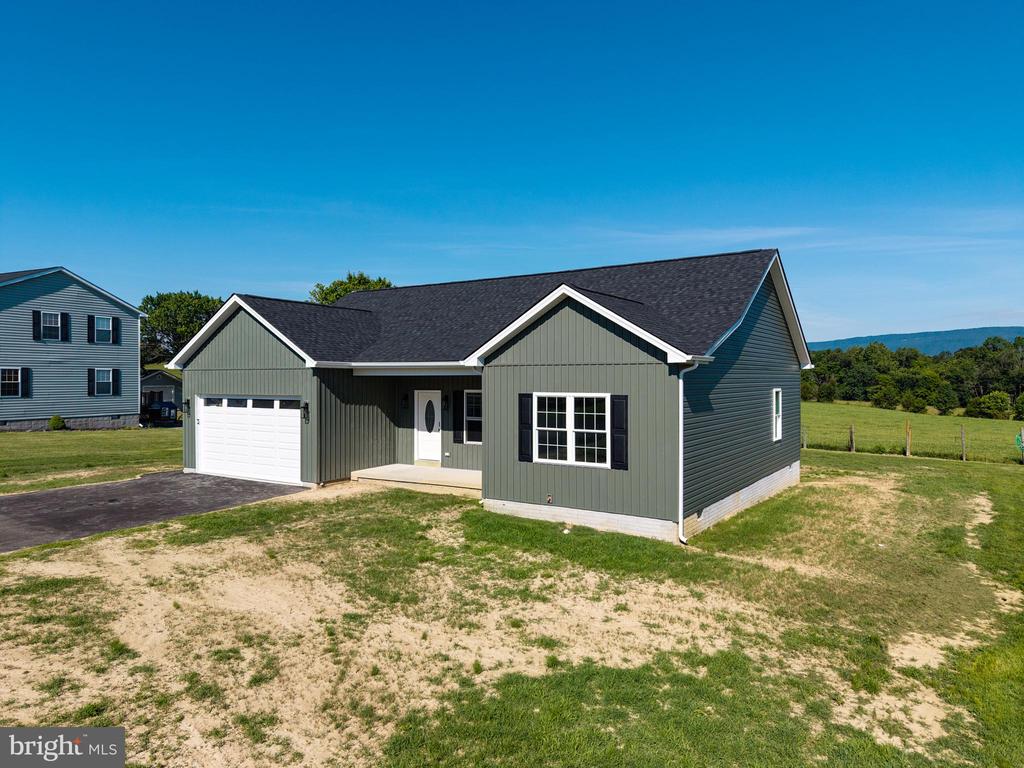 131 DEERFIELD ESTATES DR, STANLEY, Virginia 22851, 3 Bedrooms Bedrooms, ,2 BathroomsBathrooms,Residential,131 DEERFIELD ESTATES DR,VAPA2006502 MLS # VAPA2006502 131 DEERFIELD ESTATES DR, STANLEY, Virginia 22851, 3 Bedrooms Bedrooms, ,2 BathroomsBathrooms,Residential,131 DEERFIELD ESTATES DR,VAPA2006502 MLS # VAPA2006502