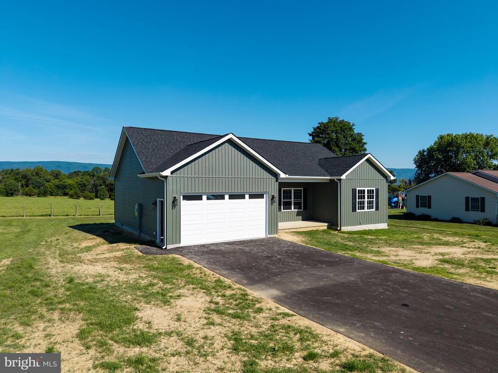 131 DEERFIELD ESTATES DR, STANLEY, Virginia 22851, 3 Bedrooms Bedrooms, ,2 BathroomsBathrooms,Residential,131 DEERFIELD ESTATES DR,VAPA2006502 MLS # VAPA2006502 131 DEERFIELD ESTATES DR, STANLEY, Virginia 22851, 3 Bedrooms Bedrooms, ,2 BathroomsBathrooms,Residential,131 DEERFIELD ESTATES DR,VAPA2006502 MLS # VAPA2006502