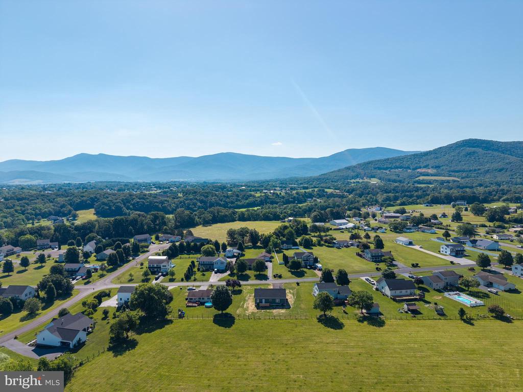 131 DEERFIELD ESTATES DR, STANLEY, Virginia 22851, 3 Bedrooms Bedrooms, ,2 BathroomsBathrooms,Residential,131 DEERFIELD ESTATES DR,VAPA2006502 MLS # VAPA2006502 131 DEERFIELD ESTATES DR, STANLEY, Virginia 22851, 3 Bedrooms Bedrooms, ,2 BathroomsBathrooms,Residential,131 DEERFIELD ESTATES DR,VAPA2006502 MLS # VAPA2006502