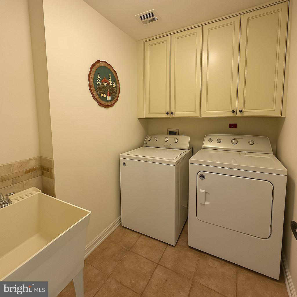 9933 BOX OAK CT, FREDERICKSBURG, Virginia 22407, 7 Bedrooms Bedrooms, ,5 BathroomsBathrooms,Residential,9933 BOX OAK CT,VASP2042694 MLS # VASP2042694