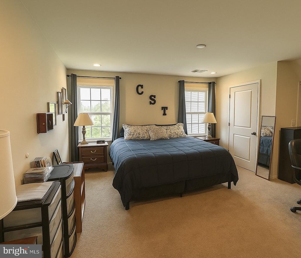 9933 BOX OAK CT, FREDERICKSBURG, Virginia 22407, 7 Bedrooms Bedrooms, ,5 BathroomsBathrooms,Residential,9933 BOX OAK CT,VASP2042694 MLS # VASP2042694