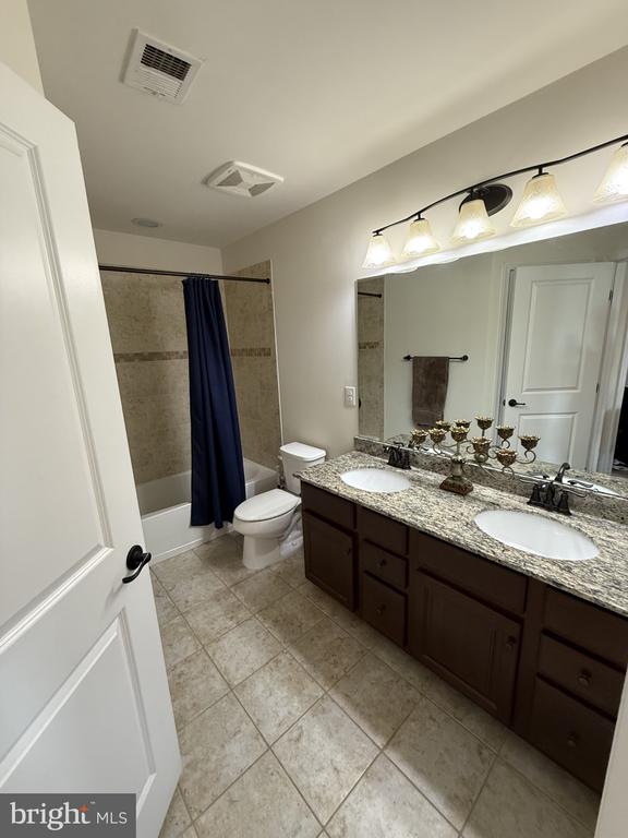 9933 BOX OAK CT, FREDERICKSBURG, Virginia 22407, 7 Bedrooms Bedrooms, ,5 BathroomsBathrooms,Residential,9933 BOX OAK CT,VASP2042694 MLS # VASP2042694
