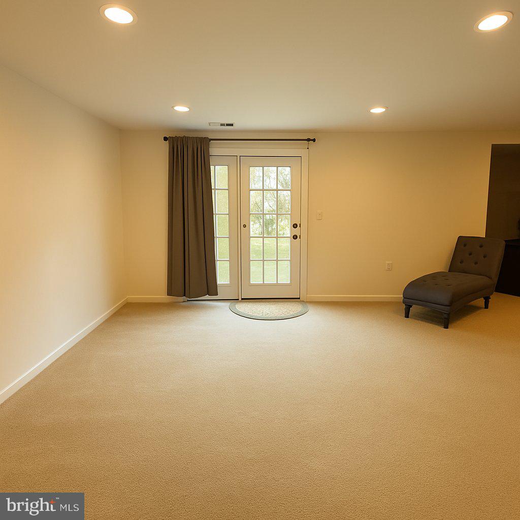 9933 BOX OAK CT, FREDERICKSBURG, Virginia 22407, 7 Bedrooms Bedrooms, ,5 BathroomsBathrooms,Residential,9933 BOX OAK CT,VASP2042694 MLS # VASP2042694