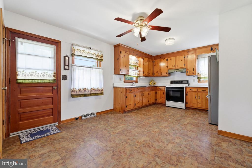 9467 EVERONA RD, UNIONVILLE, Virginia 22567, 3 Bedrooms Bedrooms, ,1 BathroomBathrooms,Residential,9467 EVERONA RD,VAOR2014358 MLS # VAOR2014358 9467 EVERONA RD, UNIONVILLE, Virginia 22567, 3 Bedrooms Bedrooms, ,1 BathroomBathrooms,Residential,9467 EVERONA RD,VAOR2014358 MLS # VAOR2014358