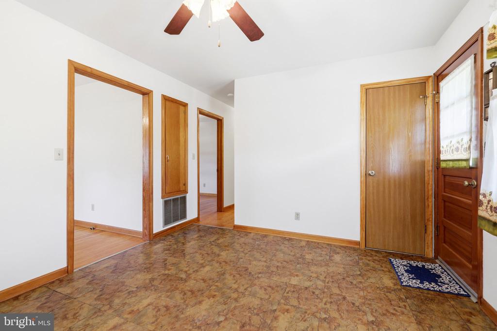 9467 EVERONA RD, UNIONVILLE, Virginia 22567, 3 Bedrooms Bedrooms, ,1 BathroomBathrooms,Residential,9467 EVERONA RD,VAOR2014358 MLS # VAOR2014358 9467 EVERONA RD, UNIONVILLE, Virginia 22567, 3 Bedrooms Bedrooms, ,1 BathroomBathrooms,Residential,9467 EVERONA RD,VAOR2014358 MLS # VAOR2014358