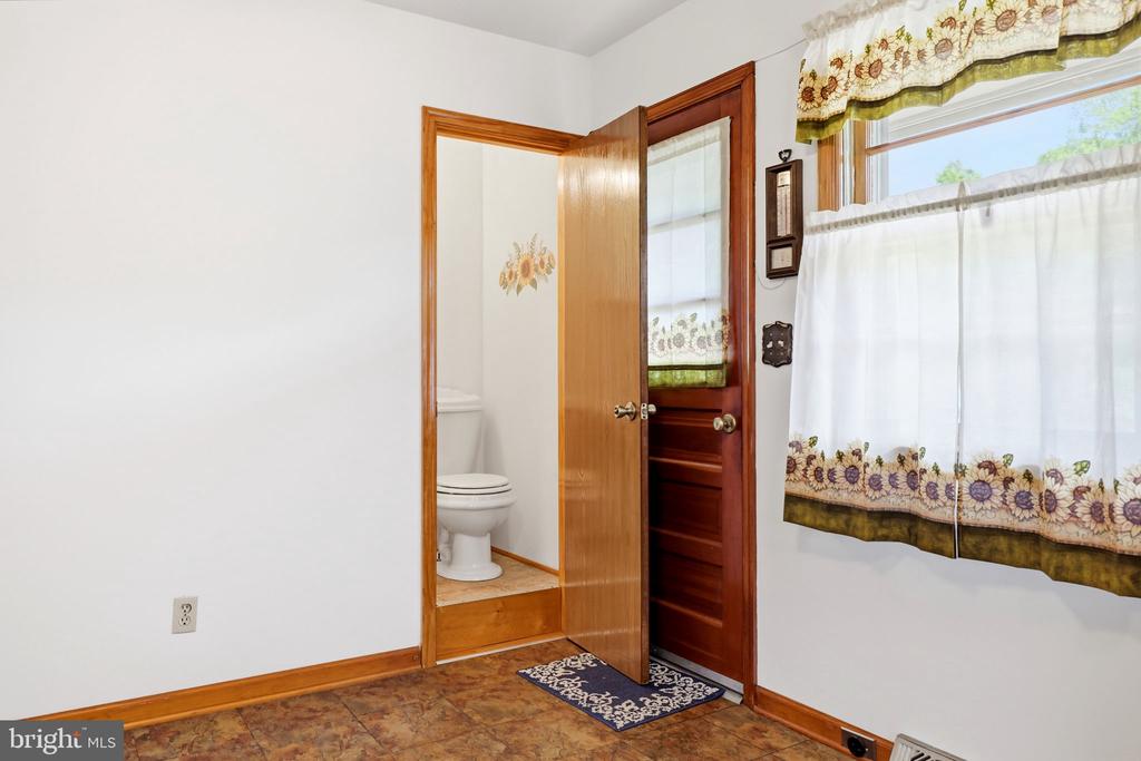 9467 EVERONA RD, UNIONVILLE, Virginia 22567, 3 Bedrooms Bedrooms, ,1 BathroomBathrooms,Residential,9467 EVERONA RD,VAOR2014358 MLS # VAOR2014358 9467 EVERONA RD, UNIONVILLE, Virginia 22567, 3 Bedrooms Bedrooms, ,1 BathroomBathrooms,Residential,9467 EVERONA RD,VAOR2014358 MLS # VAOR2014358