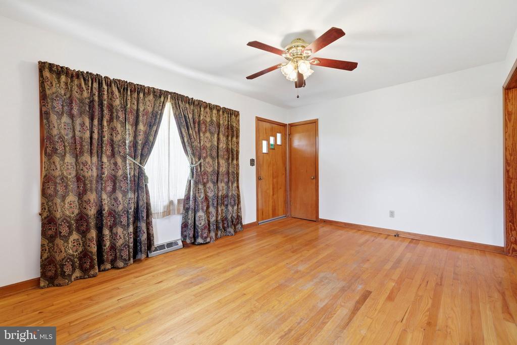 9467 EVERONA RD, UNIONVILLE, Virginia 22567, 3 Bedrooms Bedrooms, ,1 BathroomBathrooms,Residential,9467 EVERONA RD,VAOR2014358 MLS # VAOR2014358 9467 EVERONA RD, UNIONVILLE, Virginia 22567, 3 Bedrooms Bedrooms, ,1 BathroomBathrooms,Residential,9467 EVERONA RD,VAOR2014358 MLS # VAOR2014358