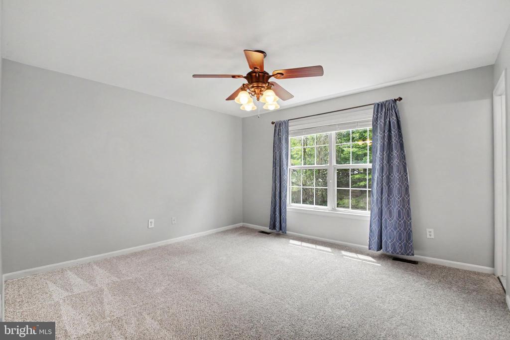 11700 WOODLAND VIEW DR, FREDERICKSBURG, Virginia 22407, 4 Bedrooms Bedrooms, ,2 BathroomsBathrooms,Residential,11700 WOODLAND VIEW DR,VASP2042682 MLS # VASP2042682