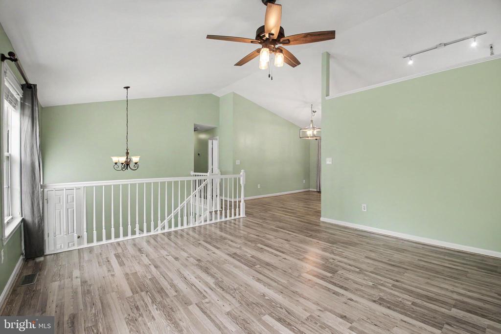 11700 WOODLAND VIEW DR, FREDERICKSBURG, Virginia 22407, 4 Bedrooms Bedrooms, ,2 BathroomsBathrooms,Residential,11700 WOODLAND VIEW DR,VASP2042682 MLS # VASP2042682
