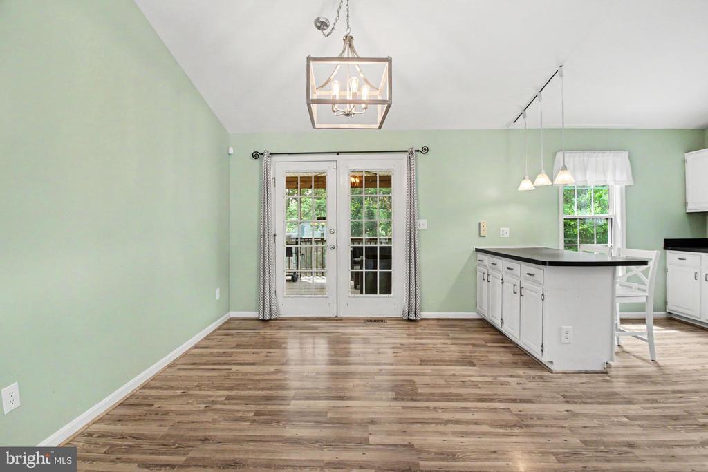 11700 WOODLAND VIEW DR, FREDERICKSBURG, Virginia 22407, 4 Bedrooms Bedrooms, ,2 BathroomsBathrooms,Residential,11700 WOODLAND VIEW DR,VASP2042682 MLS # VASP2042682