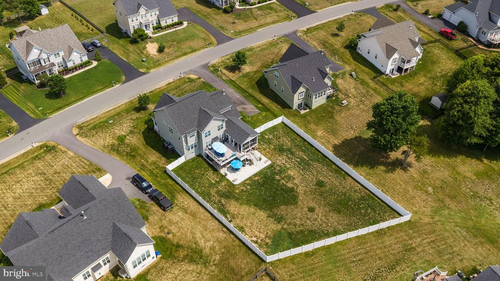 8626 WHITE FOX CIR, SPOTSYLVANIA, Virginia 22553, 4 Bedrooms Bedrooms, ,3 BathroomsBathrooms,Residential,8626 WHITE FOX CIR,VASP2042912 MLS # VASP2042912