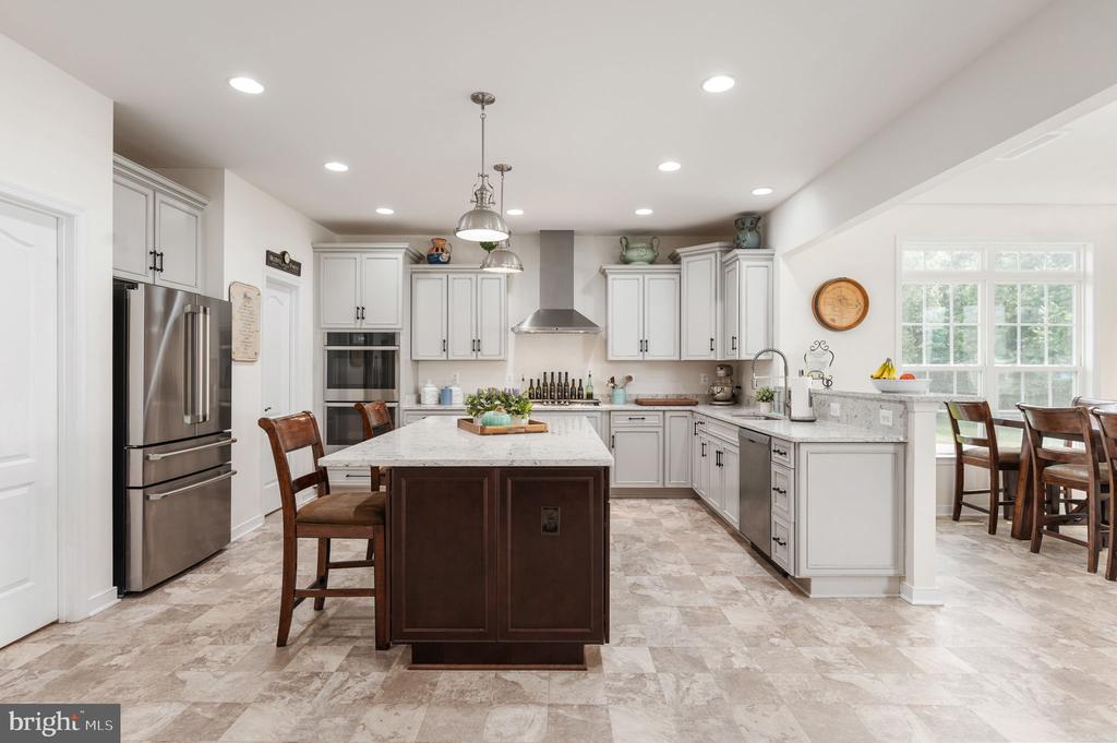 8626 WHITE FOX CIR, SPOTSYLVANIA, Virginia 22553, 4 Bedrooms Bedrooms, ,3 BathroomsBathrooms,Residential,8626 WHITE FOX CIR,VASP2042912 MLS # VASP2042912