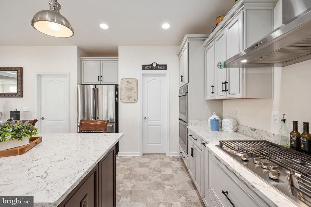 8626 WHITE FOX CIR, SPOTSYLVANIA, Virginia 22553, 4 Bedrooms Bedrooms, ,3 BathroomsBathrooms,Residential,8626 WHITE FOX CIR,VASP2042912 MLS # VASP2042912
