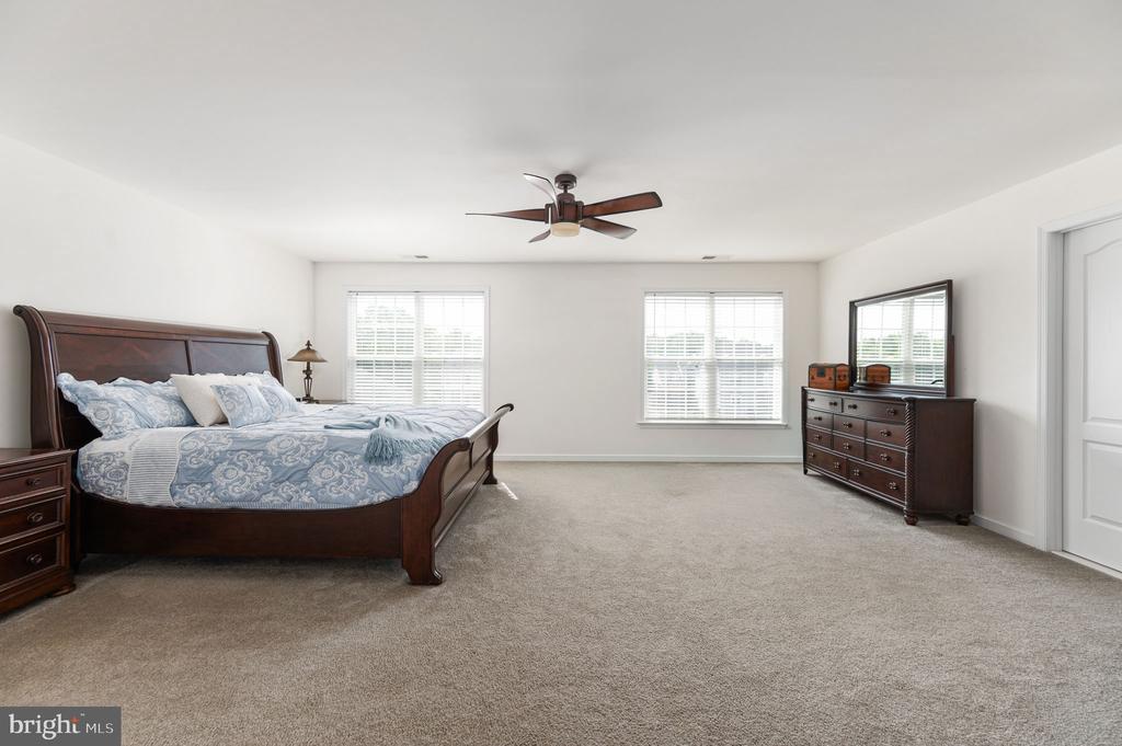 8626 WHITE FOX CIR, SPOTSYLVANIA, Virginia 22553, 4 Bedrooms Bedrooms, ,3 BathroomsBathrooms,Residential,8626 WHITE FOX CIR,VASP2042912 MLS # VASP2042912
