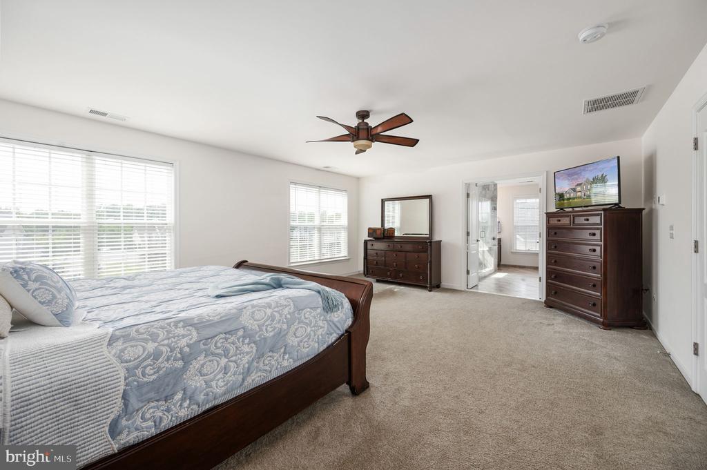 8626 WHITE FOX CIR, SPOTSYLVANIA, Virginia 22553, 4 Bedrooms Bedrooms, ,3 BathroomsBathrooms,Residential,8626 WHITE FOX CIR,VASP2042912 MLS # VASP2042912