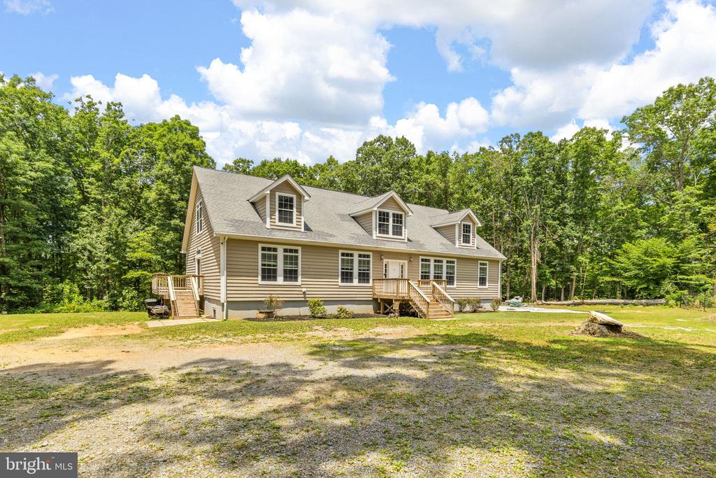 1271 APPLE GROVE RD, MINERAL, Virginia 23117, 5 Bedrooms Bedrooms, ,3 BathroomsBathrooms,Residential,1271 APPLE GROVE RD,VALA2010080 MLS # VALA2010080 1271 APPLE GROVE RD, MINERAL, Virginia 23117, 5 Bedrooms Bedrooms, ,3 BathroomsBathrooms,Residential,1271 APPLE GROVE RD,VALA2010080 MLS # VALA2010080