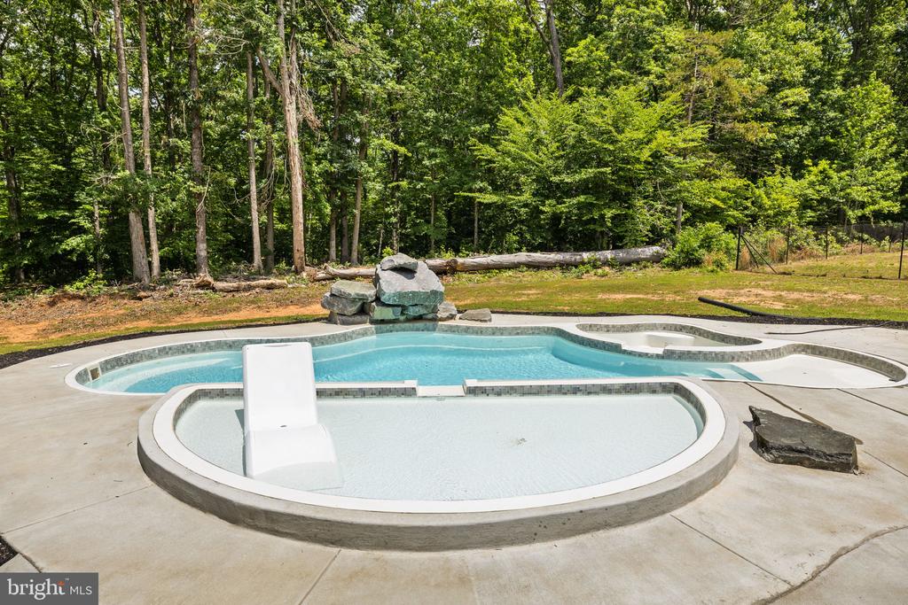 1271 APPLE GROVE RD, MINERAL, Virginia 23117, 5 Bedrooms Bedrooms, ,3 BathroomsBathrooms,Residential,1271 APPLE GROVE RD,VALA2010080 MLS # VALA2010080 1271 APPLE GROVE RD, MINERAL, Virginia 23117, 5 Bedrooms Bedrooms, ,3 BathroomsBathrooms,Residential,1271 APPLE GROVE RD,VALA2010080 MLS # VALA2010080
