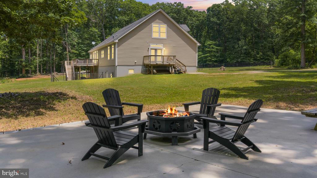 1271 APPLE GROVE RD, MINERAL, Virginia 23117, 5 Bedrooms Bedrooms, ,3 BathroomsBathrooms,Residential,1271 APPLE GROVE RD,VALA2010080 MLS # VALA2010080 1271 APPLE GROVE RD, MINERAL, Virginia 23117, 5 Bedrooms Bedrooms, ,3 BathroomsBathrooms,Residential,1271 APPLE GROVE RD,VALA2010080 MLS # VALA2010080