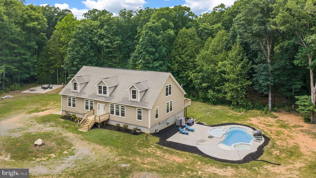 1271 APPLE GROVE RD, MINERAL, Virginia 23117, 5 Bedrooms Bedrooms, ,3 BathroomsBathrooms,Residential,1271 APPLE GROVE RD,VALA2010080 MLS # VALA2010080 1271 APPLE GROVE RD, MINERAL, Virginia 23117, 5 Bedrooms Bedrooms, ,3 BathroomsBathrooms,Residential,1271 APPLE GROVE RD,VALA2010080 MLS # VALA2010080