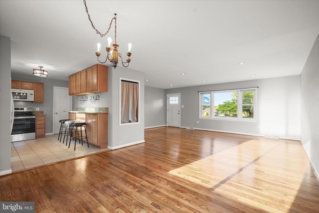 8056 GREENWICH RD, CATLETT, Virginia 20119, 3 Bedrooms Bedrooms, ,2 BathroomsBathrooms,Residential,8056 GREENWICH RD,VAFQ2022642 MLS # VAFQ2022642 8056 GREENWICH RD, CATLETT, Virginia 20119, 3 Bedrooms Bedrooms, ,2 BathroomsBathrooms,Residential,8056 GREENWICH RD,VAFQ2022642 MLS # VAFQ2022642