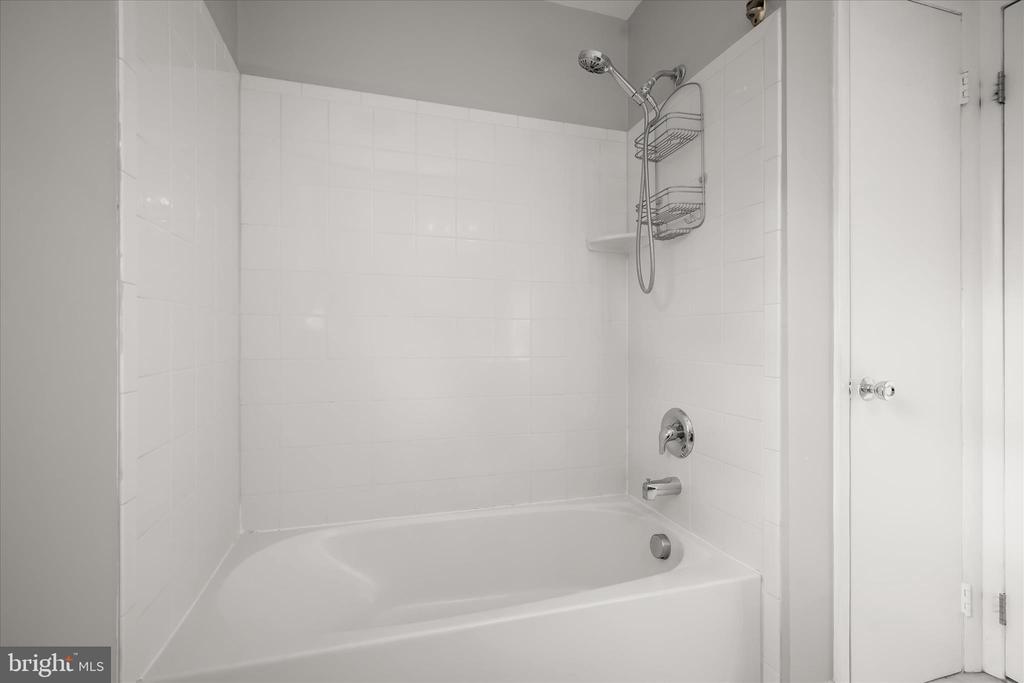 8056 GREENWICH RD, CATLETT, Virginia 20119, 3 Bedrooms Bedrooms, ,2 BathroomsBathrooms,Residential,8056 GREENWICH RD,VAFQ2022642 MLS # VAFQ2022642 8056 GREENWICH RD, CATLETT, Virginia 20119, 3 Bedrooms Bedrooms, ,2 BathroomsBathrooms,Residential,8056 GREENWICH RD,VAFQ2022642 MLS # VAFQ2022642