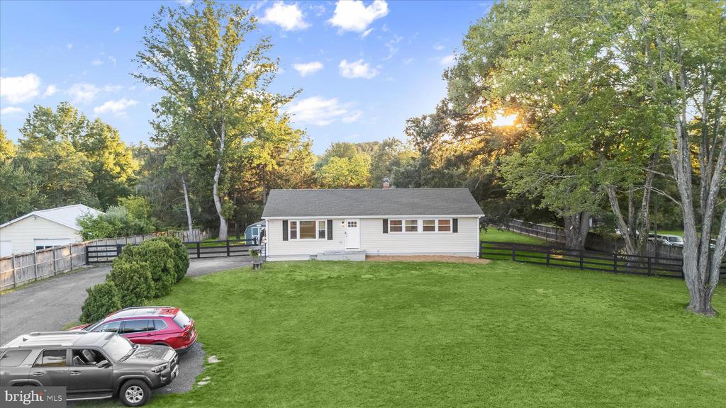 8056 GREENWICH RD, CATLETT, Virginia 20119, 3 Bedrooms Bedrooms, ,2 BathroomsBathrooms,Residential,8056 GREENWICH RD,VAFQ2022642 MLS # VAFQ2022642 8056 GREENWICH RD, CATLETT, Virginia 20119, 3 Bedrooms Bedrooms, ,2 BathroomsBathrooms,Residential,8056 GREENWICH RD,VAFQ2022642 MLS # VAFQ2022642