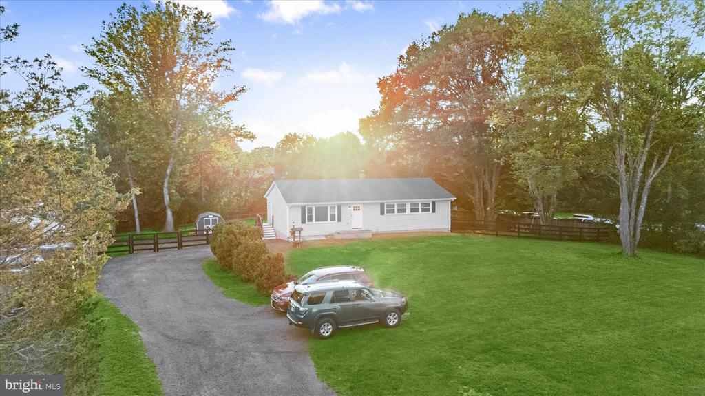8056 GREENWICH RD, CATLETT, Virginia 20119, 3 Bedrooms Bedrooms, ,2 BathroomsBathrooms,Residential,8056 GREENWICH RD,VAFQ2022642 MLS # VAFQ2022642 8056 GREENWICH RD, CATLETT, Virginia 20119, 3 Bedrooms Bedrooms, ,2 BathroomsBathrooms,Residential,8056 GREENWICH RD,VAFQ2022642 MLS # VAFQ2022642