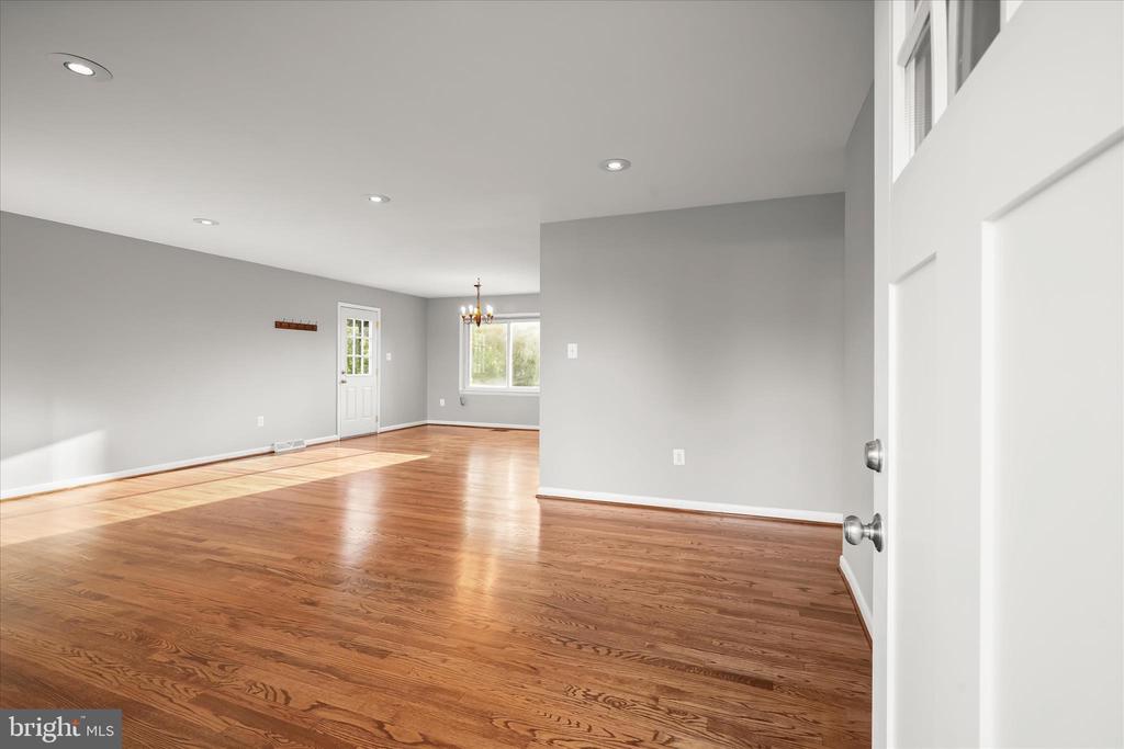 8056 GREENWICH RD, CATLETT, Virginia 20119, 3 Bedrooms Bedrooms, ,2 BathroomsBathrooms,Residential,8056 GREENWICH RD,VAFQ2022642 MLS # VAFQ2022642 8056 GREENWICH RD, CATLETT, Virginia 20119, 3 Bedrooms Bedrooms, ,2 BathroomsBathrooms,Residential,8056 GREENWICH RD,VAFQ2022642 MLS # VAFQ2022642