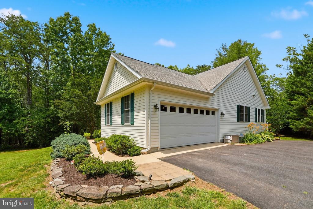 9133 ANCHOR RD, CULPEPER, Virginia 22701, 3 Bedrooms Bedrooms, ,3 BathroomsBathrooms,Residential,9133 ANCHOR RD,VACU2013918 MLS # VACU2013918 9133 ANCHOR RD, CULPEPER, Virginia 22701, 3 Bedrooms Bedrooms, ,3 BathroomsBathrooms,Residential,9133 ANCHOR RD,VACU2013918 MLS # VACU2013918