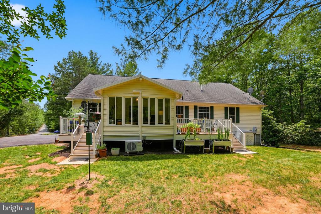 9133 ANCHOR RD, CULPEPER, Virginia 22701, 3 Bedrooms Bedrooms, ,3 BathroomsBathrooms,Residential,9133 ANCHOR RD,VACU2013918 MLS # VACU2013918 9133 ANCHOR RD, CULPEPER, Virginia 22701, 3 Bedrooms Bedrooms, ,3 BathroomsBathrooms,Residential,9133 ANCHOR RD,VACU2013918 MLS # VACU2013918