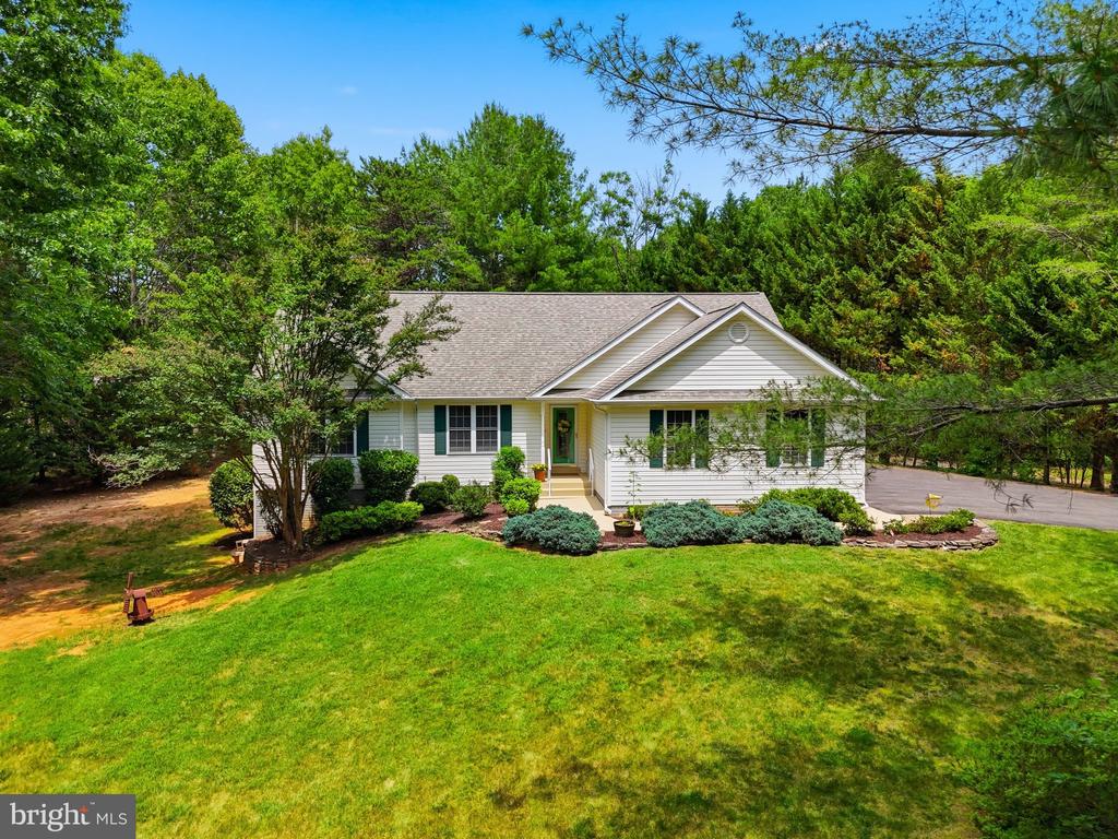 9133 ANCHOR RD, CULPEPER, Virginia 22701, 3 Bedrooms Bedrooms, ,3 BathroomsBathrooms,Residential,9133 ANCHOR RD,VACU2013918 MLS # VACU2013918 9133 ANCHOR RD, CULPEPER, Virginia 22701, 3 Bedrooms Bedrooms, ,3 BathroomsBathrooms,Residential,9133 ANCHOR RD,VACU2013918 MLS # VACU2013918