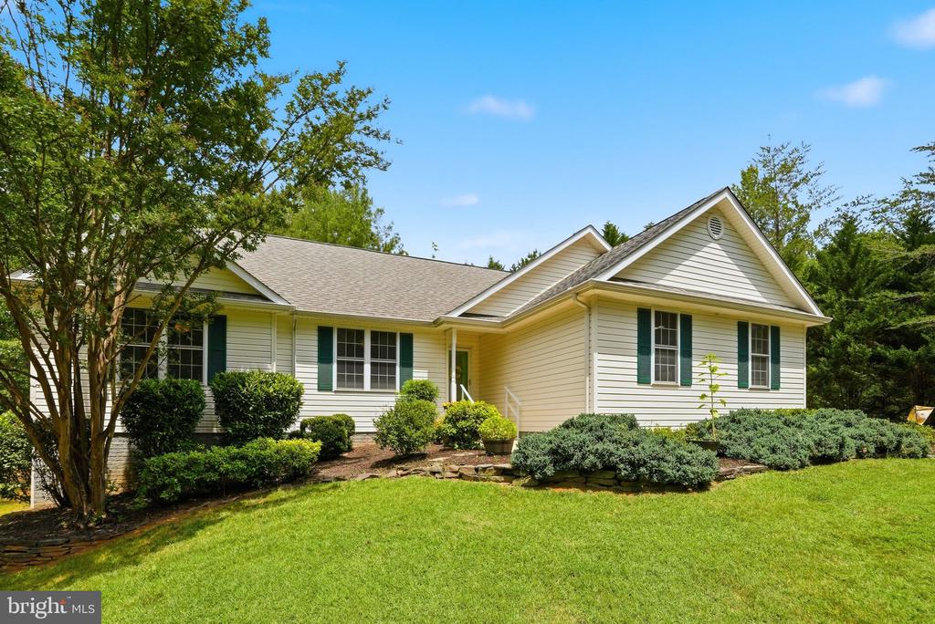 9133 ANCHOR RD, CULPEPER, Virginia 22701, 3 Bedrooms Bedrooms, ,3 BathroomsBathrooms,Residential,9133 ANCHOR RD,VACU2013918 MLS # VACU2013918 9133 ANCHOR RD, CULPEPER, Virginia 22701, 3 Bedrooms Bedrooms, ,3 BathroomsBathrooms,Residential,9133 ANCHOR RD,VACU2013918 MLS # VACU2013918