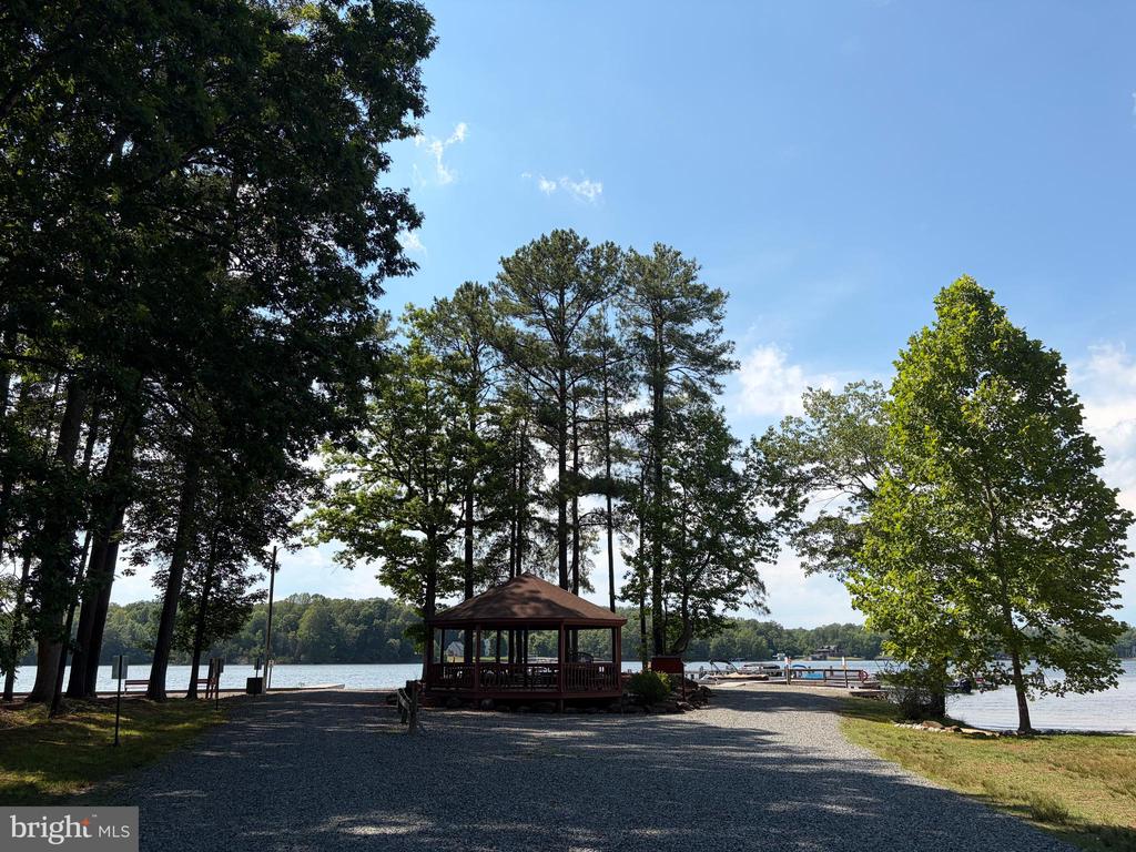 38 JERDONE ISLAND, BUMPASS, Virginia 23024, 5 Bedrooms Bedrooms, ,4 BathroomsBathrooms,Residential,38 JERDONE ISLAND,VALA2009986 MLS # VALA2009986