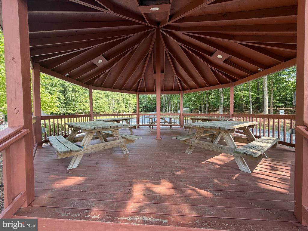 38 JERDONE ISLAND, BUMPASS, Virginia 23024, 5 Bedrooms Bedrooms, ,4 BathroomsBathrooms,Residential,38 JERDONE ISLAND,VALA2009986 MLS # VALA2009986
