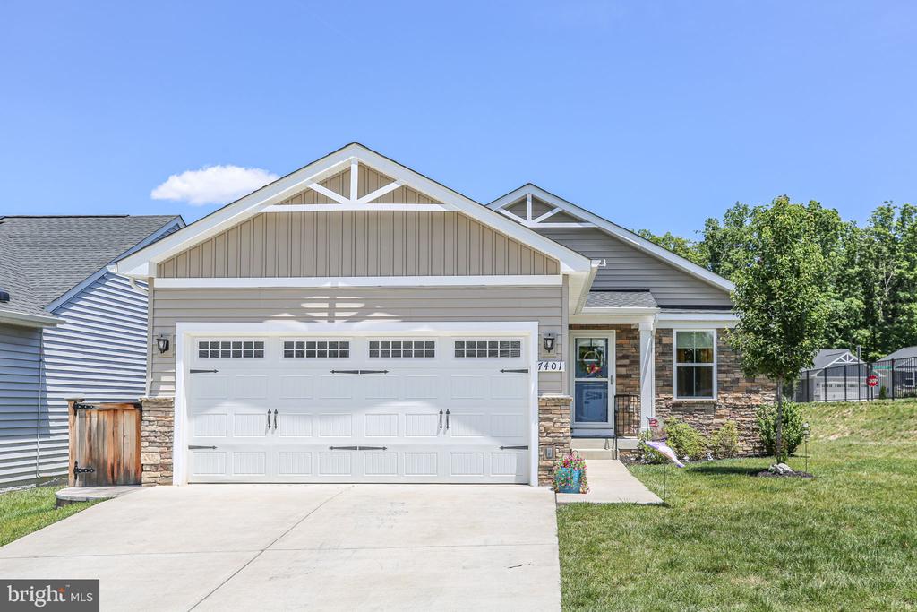 7401 BRENTFORD TER, FREDERICKSBURG, Virginia 22407, 3 Bedrooms Bedrooms, ,3 BathroomsBathrooms,Residential,7401 BRENTFORD TER,VASP2041896 MLS # VASP2041896