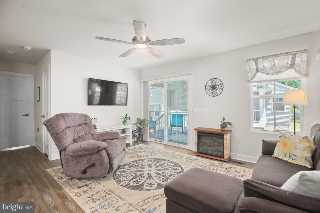 7401 BRENTFORD TER, FREDERICKSBURG, Virginia 22407, 3 Bedrooms Bedrooms, ,3 BathroomsBathrooms,Residential,7401 BRENTFORD TER,VASP2041896 MLS # VASP2041896