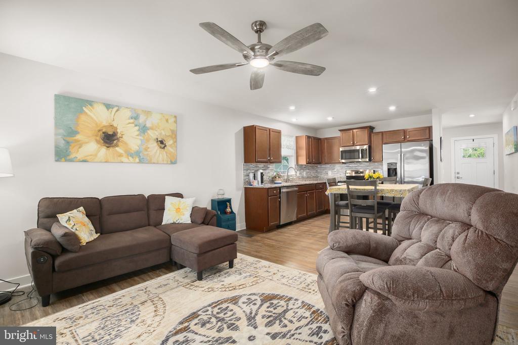 7401 BRENTFORD TER, FREDERICKSBURG, Virginia 22407, 3 Bedrooms Bedrooms, ,3 BathroomsBathrooms,Residential,7401 BRENTFORD TER,VASP2041896 MLS # VASP2041896