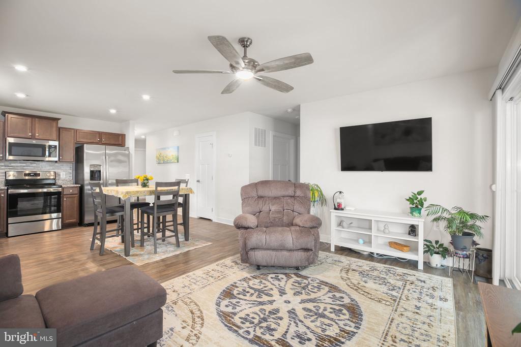 7401 BRENTFORD TER, FREDERICKSBURG, Virginia 22407, 3 Bedrooms Bedrooms, ,3 BathroomsBathrooms,Residential,7401 BRENTFORD TER,VASP2041896 MLS # VASP2041896