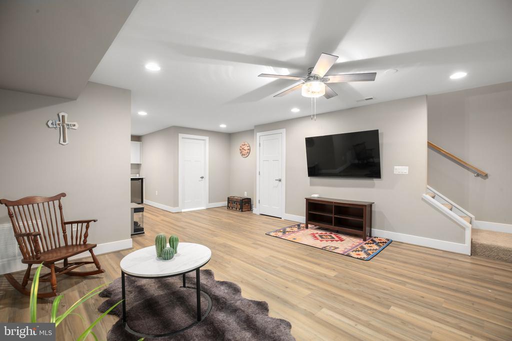 7401 BRENTFORD TER, FREDERICKSBURG, Virginia 22407, 3 Bedrooms Bedrooms, ,3 BathroomsBathrooms,Residential,7401 BRENTFORD TER,VASP2041896 MLS # VASP2041896