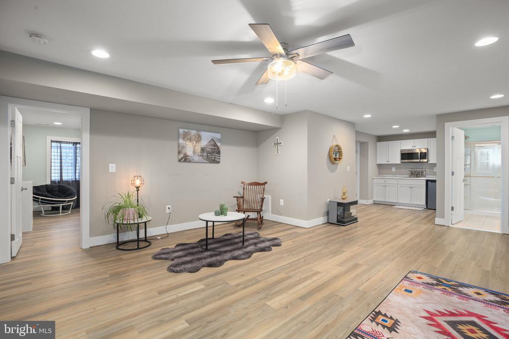 7401 BRENTFORD TER, FREDERICKSBURG, Virginia 22407, 3 Bedrooms Bedrooms, ,3 BathroomsBathrooms,Residential,7401 BRENTFORD TER,VASP2041896 MLS # VASP2041896