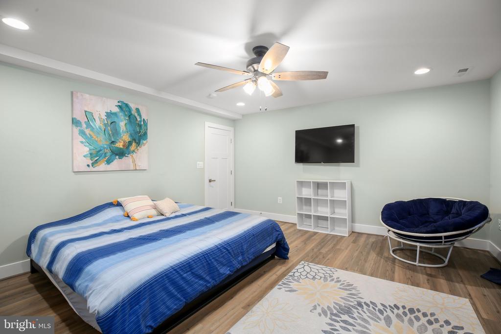 7401 BRENTFORD TER, FREDERICKSBURG, Virginia 22407, 3 Bedrooms Bedrooms, ,3 BathroomsBathrooms,Residential,7401 BRENTFORD TER,VASP2041896 MLS # VASP2041896