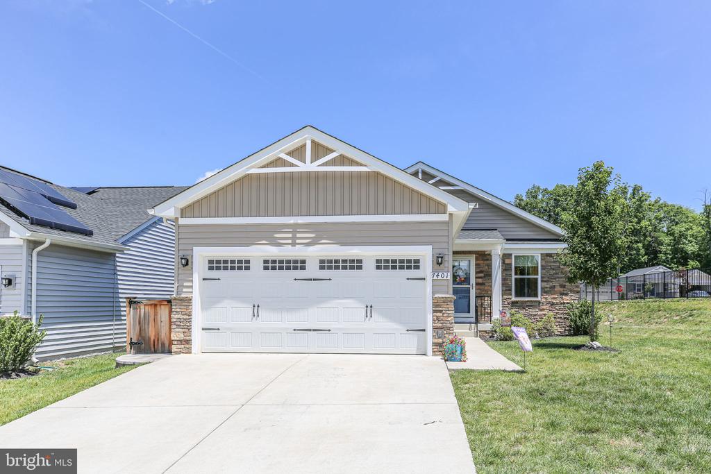 7401 BRENTFORD TER, FREDERICKSBURG, Virginia 22407, 3 Bedrooms Bedrooms, ,3 BathroomsBathrooms,Residential,7401 BRENTFORD TER,VASP2041896 MLS # VASP2041896